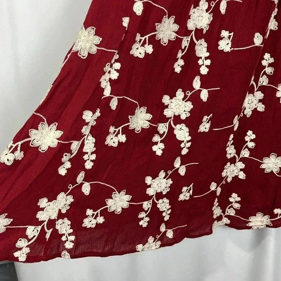 Altard State Womens Tunic/Top Cranberry/Cream XS Embroidered Floral Design Boho - Picture 10 of 13